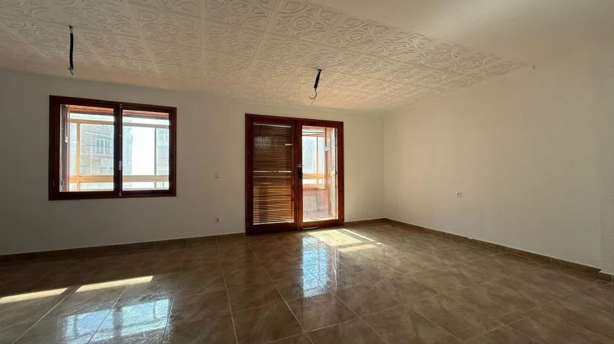 Apartment de 3 chambres à Torrevieja, Spain No. 2490 № 21