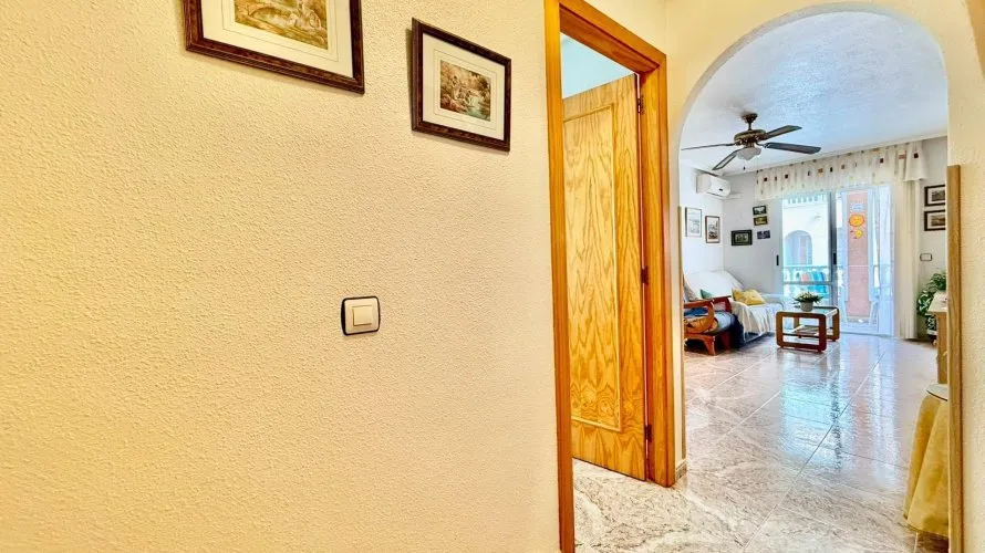 Apartment de 2 chambres à Torrevieja, Spain No. 2498 № 19