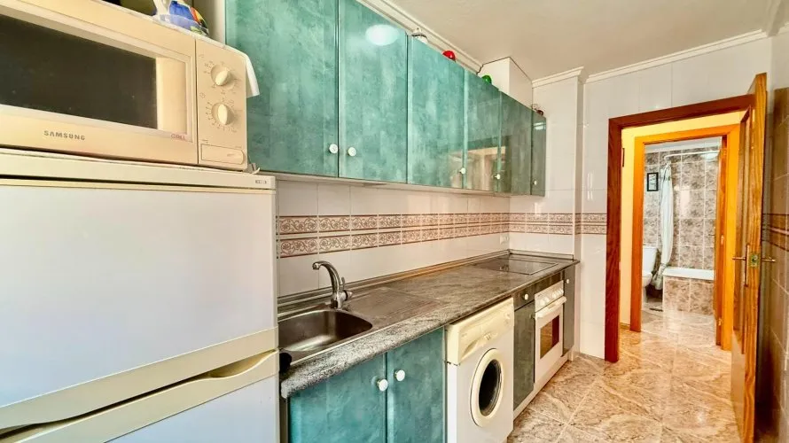Apartment de 2 chambres à Torrevieja, Spain No. 2498 № 2