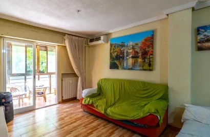 Apartment de 3 chambres à Alcorcon, Spain No. 2519
