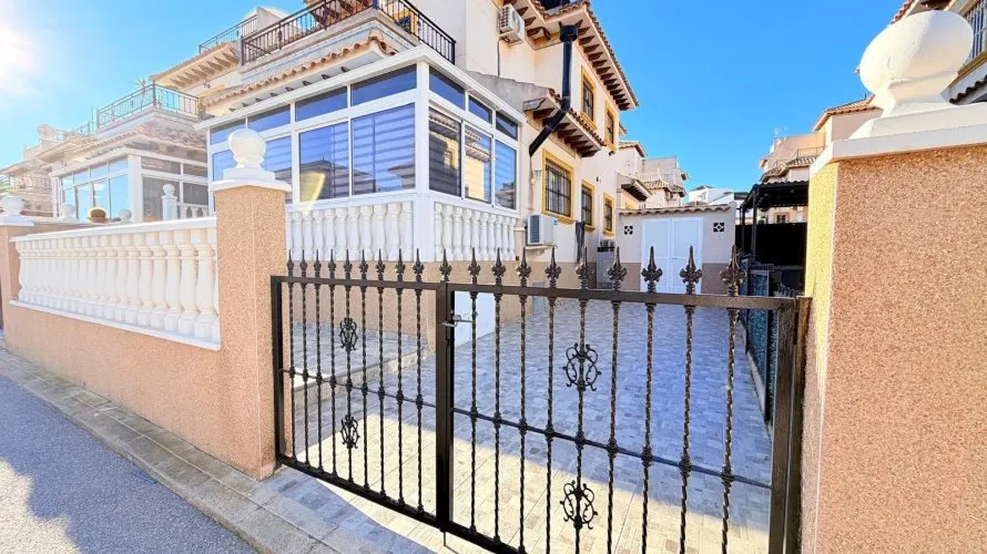 House de 2 chambres à Campoamor, Spain No. 2501 № 27