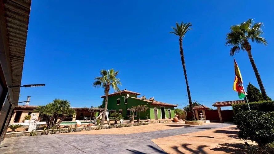 Villa de 4 chambres à Almoradi, Spain No. 2639 № 24