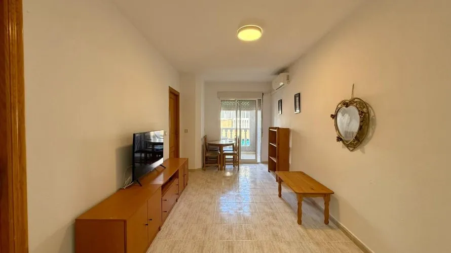 Apartment de 2 chambres à Torrevieja, Spain No. 2635 № 8