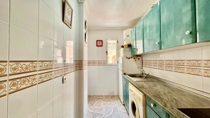 Apartment de 2 chambres à Torrevieja, Spain No. 2498 № 1