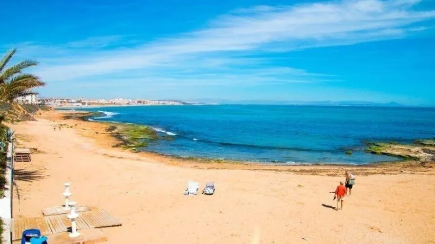 Apartment de 48m² à Torrevieja, Spain No. 2789 № 1