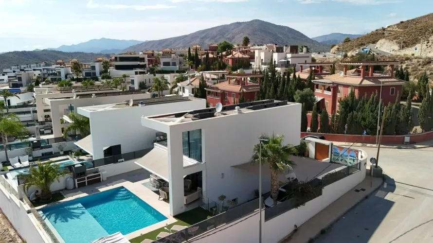 Villa de 324m² à Finestrat, Spain No. 2829 № 26