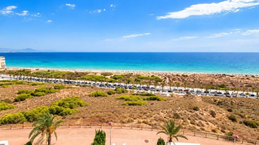 Apartment de 153m² à Los Arenales Del Sol, Spain No. 2874 № 20