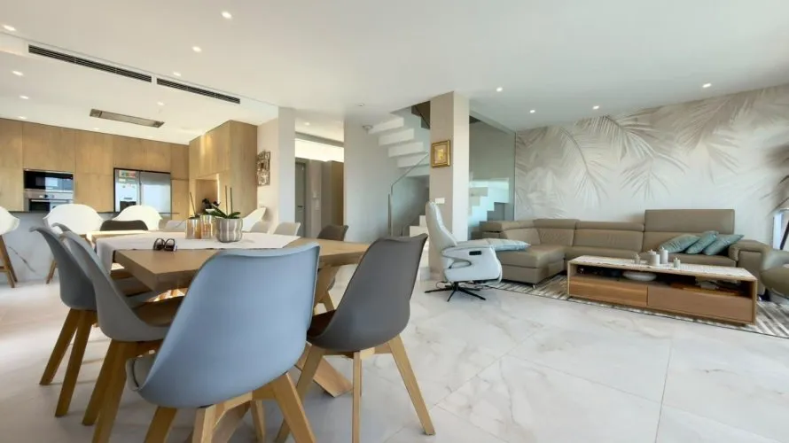 Villa de 324m² à Finestrat, Spain No. 2829 № 1