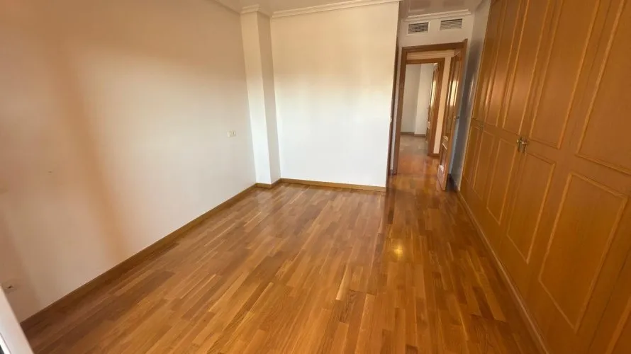 Квартира с 3 спальнями в Аликанте, Испания №126 № 14