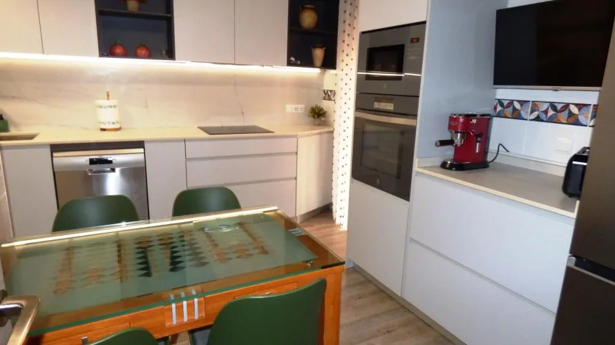 Дом с 4 спальнями в Аликанте, Испания №132 № 10