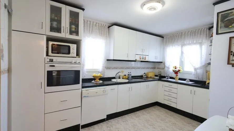 Квартира с 5 спальнями в Аликанте, Испания №926 № 2
