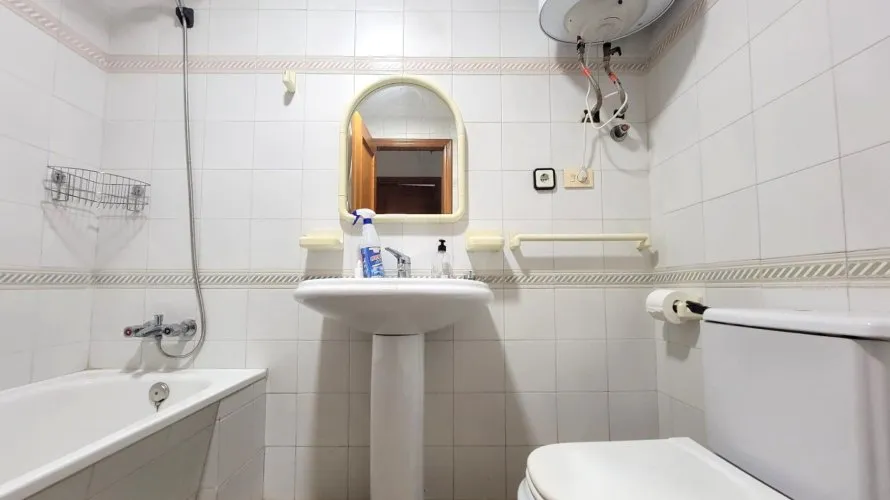 Квартира с 1 спальней в Торревьеха, Испания №1040 № 24