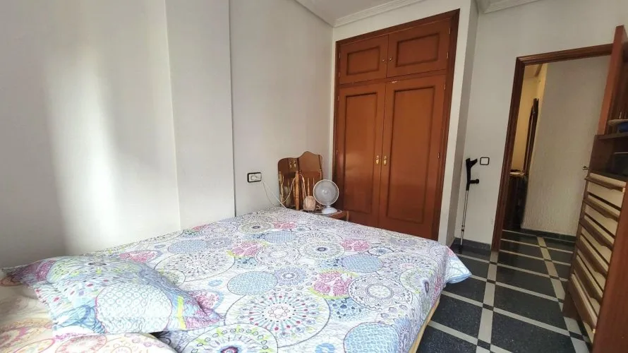 Квартира с 1 спальней в Торревьеха, Испания №1040 № 18
