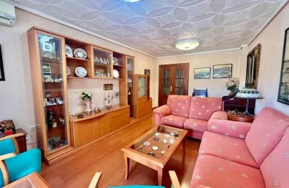 Квартира с 3 спальнями в Торревьеха, Испания №1417