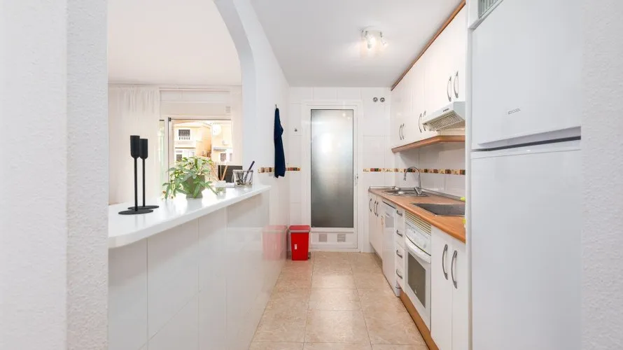 Квартира 79м² в Аликанте, Испания №2648 № 17