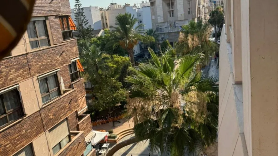3 bedrooms apartment for sale, Torrevieja, Spain No. 184 № 9