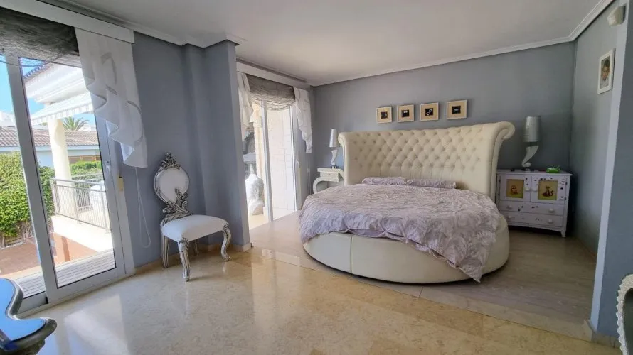 239m² villa for sale, Torrevieja, Spain No. 181 № 6