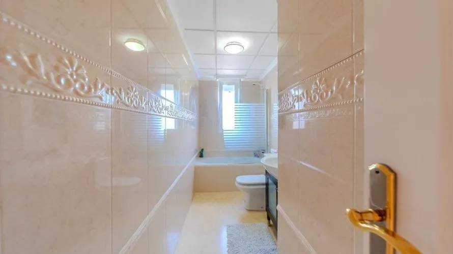 5 bedrooms villa for sale, Torrevieja, Spain No. 734 № 23
