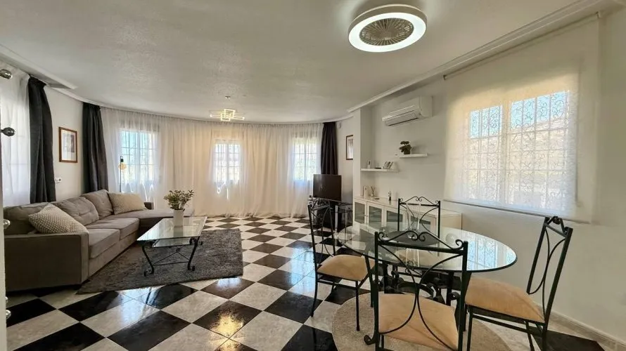 4 bedrooms villa for sale, Playa Flamenca II, Spain No. 169 № 2