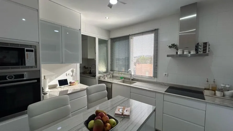 3 bedrooms penthouse for sale, Finestrat, Spain No. 717 № 12