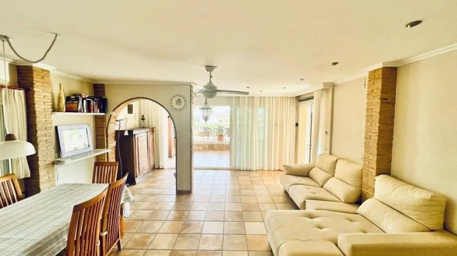 3 bedrooms apartment for sale, Calpe, Spain No. 393 № 2