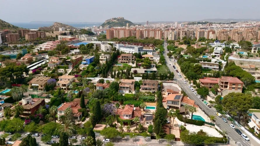 6 bedrooms apartment for sale, Alicante, Spain No. 748 № 1