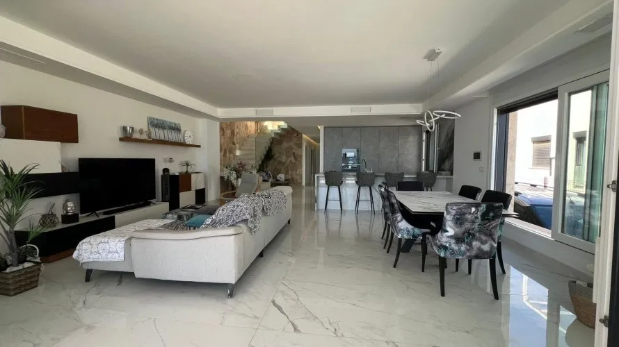 5 bedrooms villa for sale, La Mata, Spain No. 613 № 13