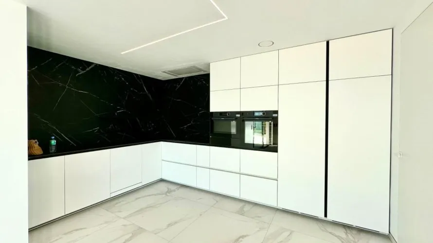 5 bedrooms villa for sale, Zona Altea Hills, Spain No. 112 № 16