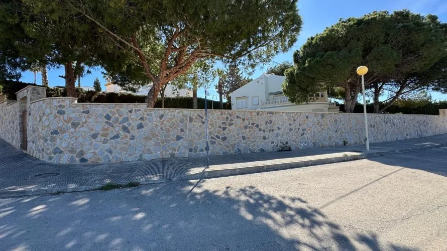3 bedrooms villa for sale, Cabo Roig, Spain No. 106