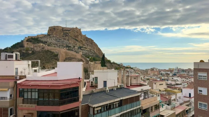 3 bedrooms apartment for sale, Alicante, Spain No. 183 № 25