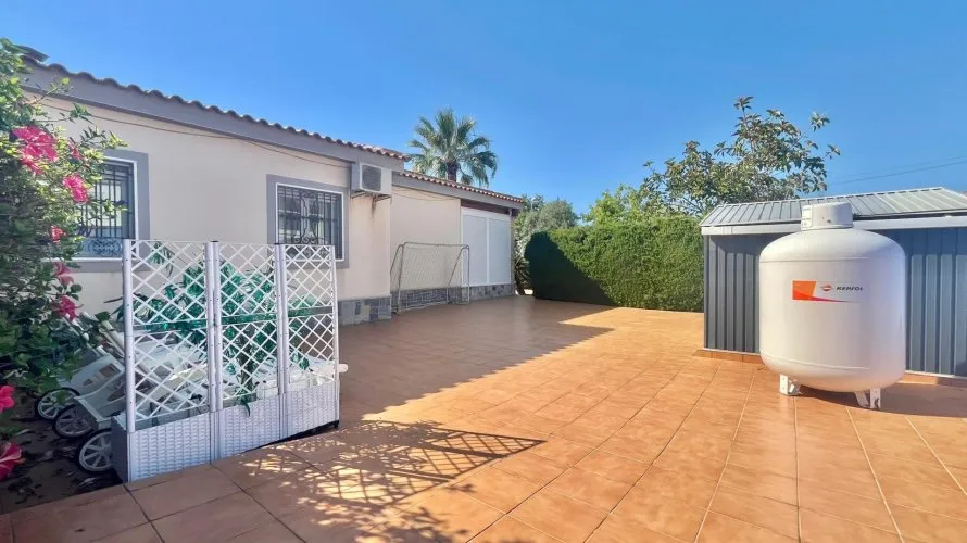 3 bedrooms villa for sale, Torrevieja, Spain No. 742 № 12