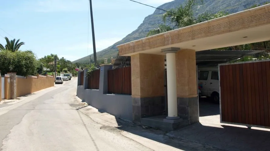 11 bedrooms villa for sale, Denia, Spain No. 289 № 27