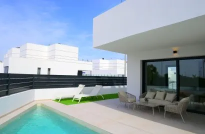3 bedrooms villa for sale, Dolores, Spain No. 145