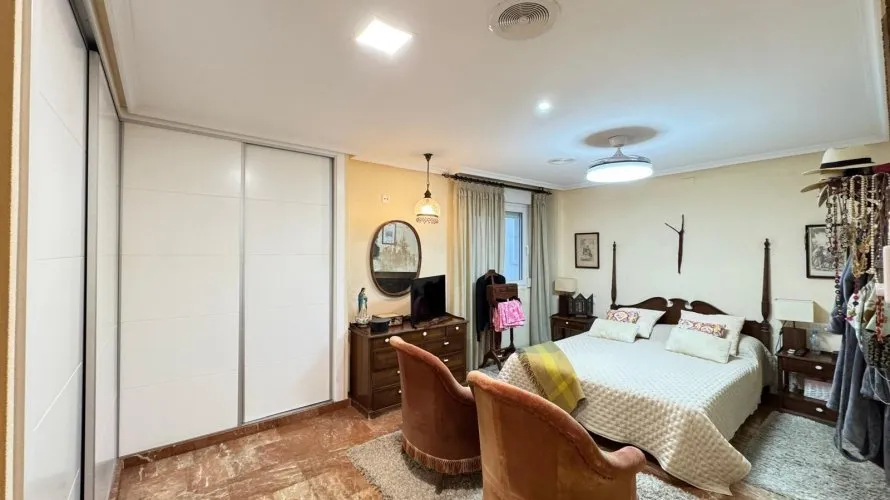 4 bedrooms apartment for sale, Torrevieja, Spain No. 84 № 13