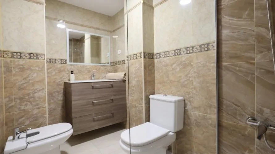 3 bedrooms apartment for sale, Torrevieja, Spain No. 594 № 17