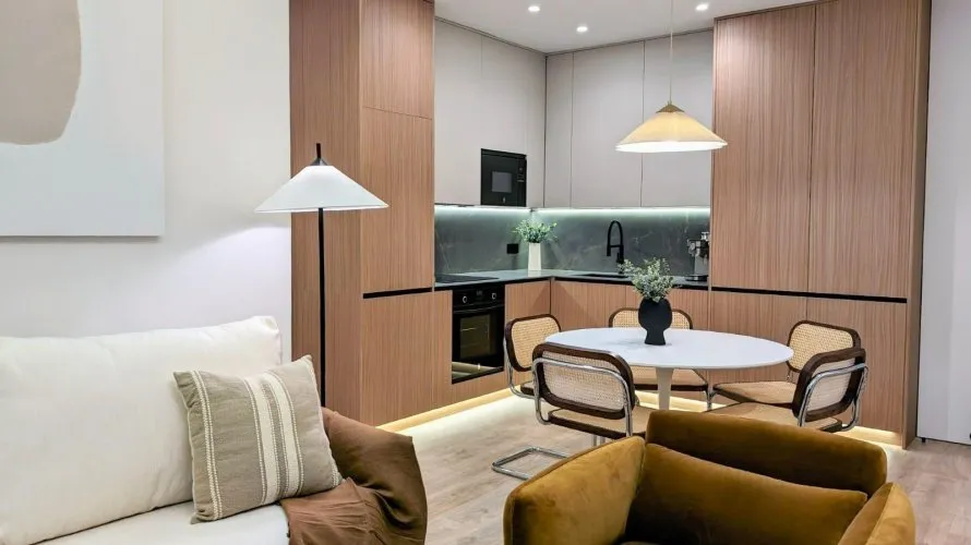 2 bedrooms apartment for sale, Madrid, Spain No. 587 № 3