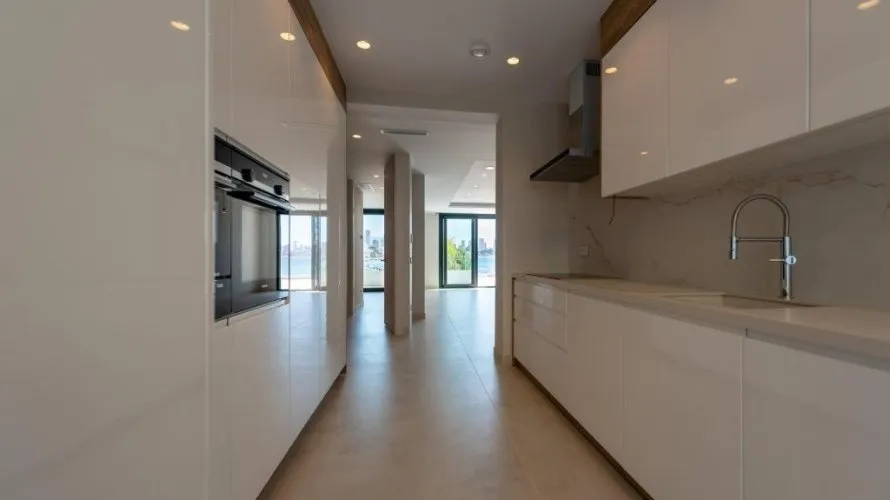 4 bedrooms apartment for sale, Benidorm, Spain No. 339 № 23