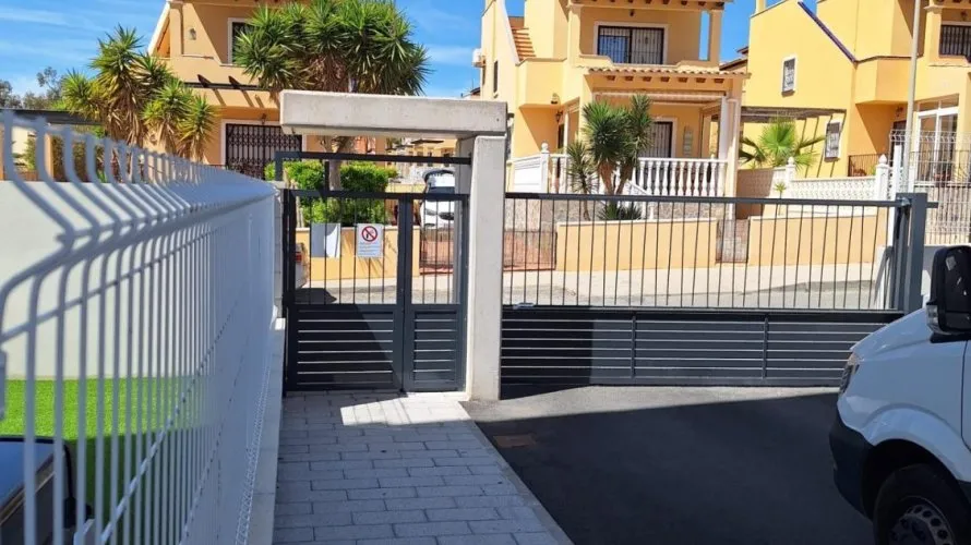 2 bedrooms apartment for sale, Villamartin, Spain No. 555 № 22