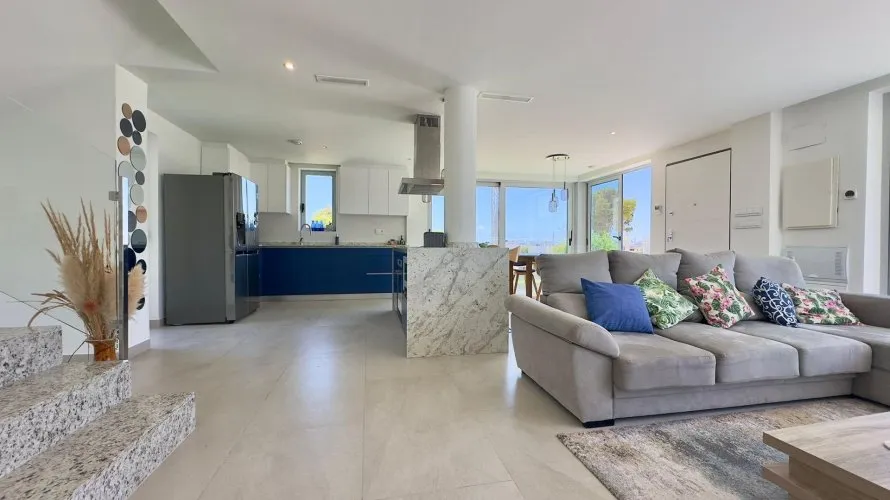 3 bedrooms villa for sale, Finestrat, Spain No. 574 № 13