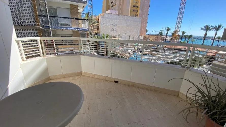 4 bedrooms apartment for sale, Torrevieja, Spain No. 781
