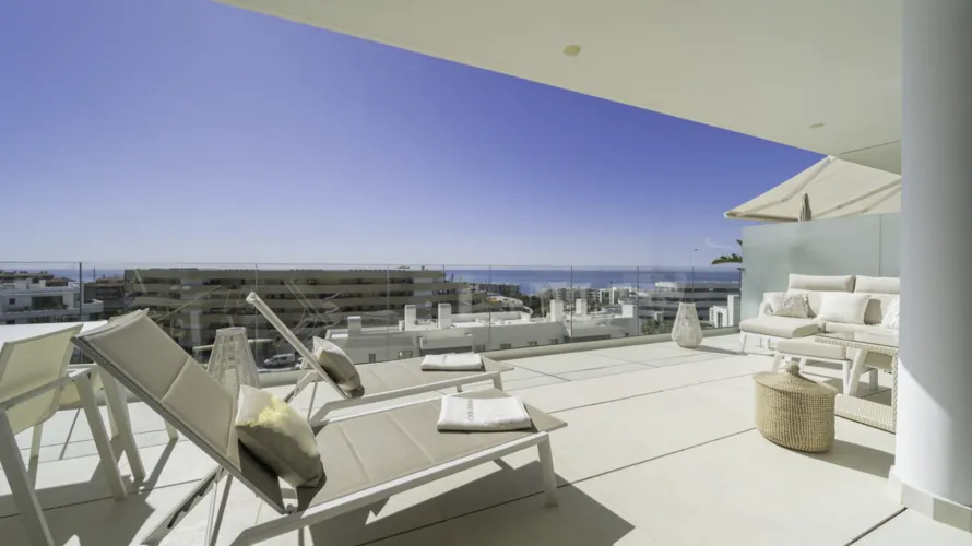 3 bedrooms apartment for sale, Fuengirola, Spain No. 98 № 1