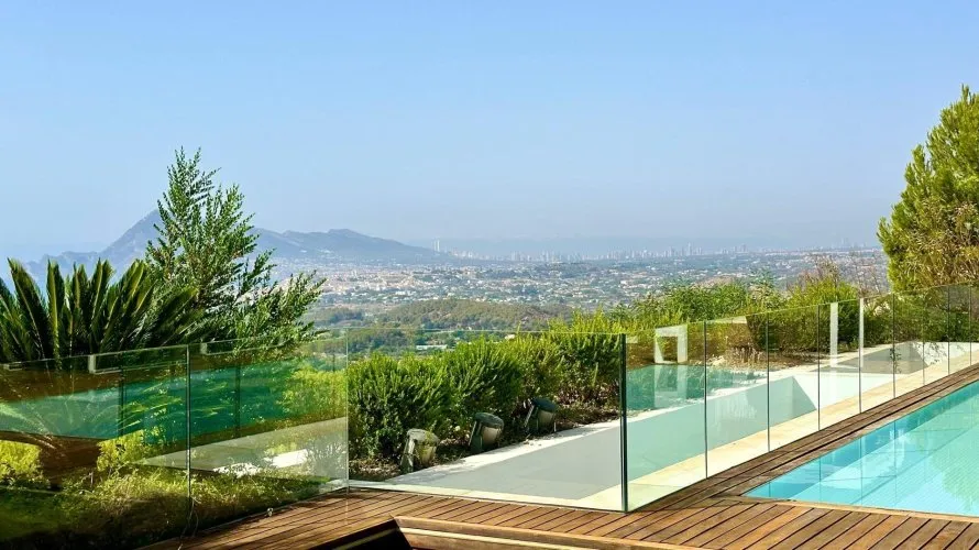 4 bedrooms villa for sale, Altea, Spain No. 593 № 2