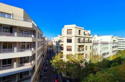 2 bedrooms apartment for sale, Madrid, Spain No. 643