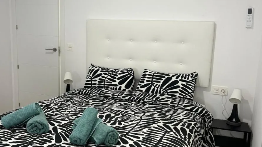 2 bedrooms house for sale, Benidorm, Spain No. 683 № 5