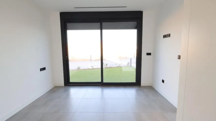 3 bedrooms apartment for sale, Los Alcazares, Spain No. 654 № 13