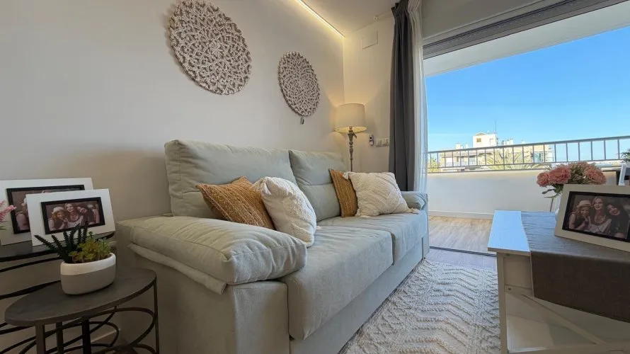3 bedrooms apartment for sale, Torrevieja, Spain No. 231 № 18