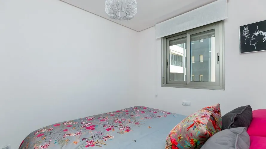 82m² apartment for sale, Alicante, Spain No. 893 № 2