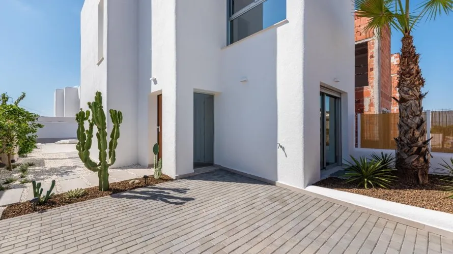 3 bedrooms villa for sale, Los Alcazares, Spain No. 827 № 2