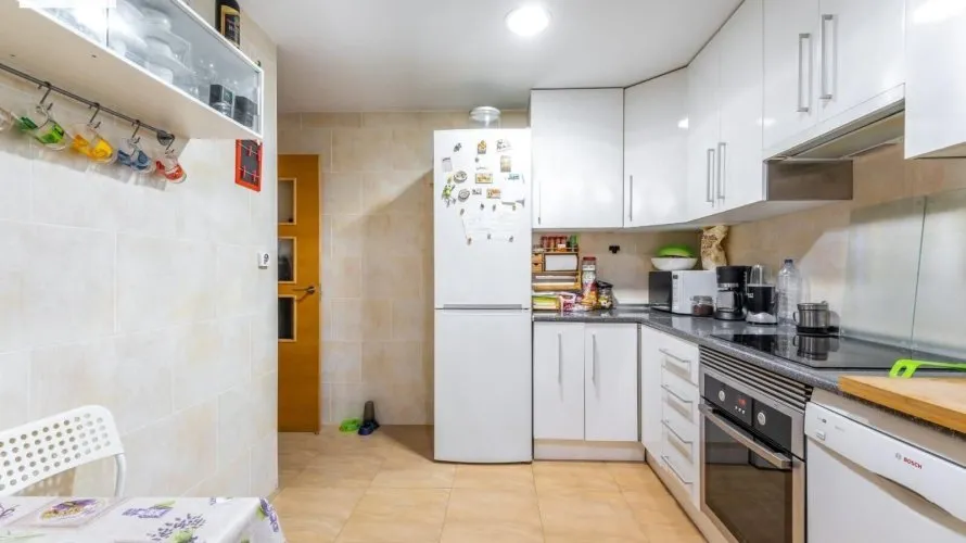3 bedrooms apartment for sale, Alicante, Spain No. 938 № 17