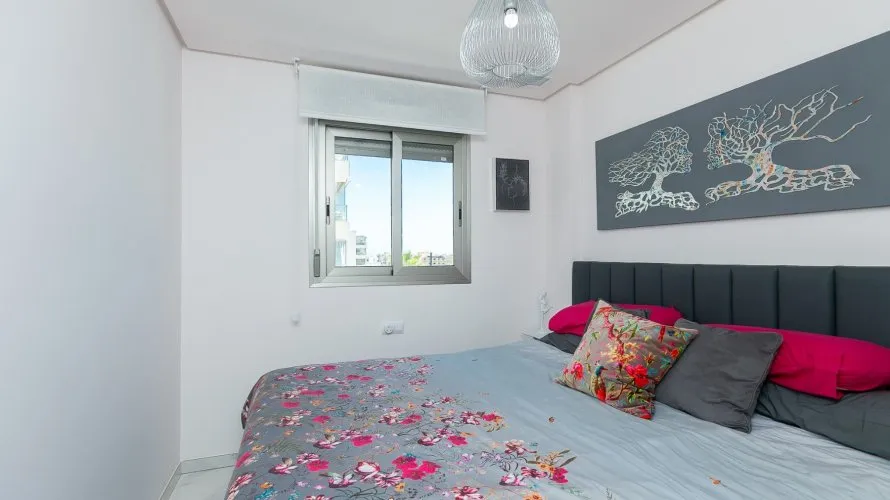 82m² apartment for sale, Alicante, Spain No. 893 № 3